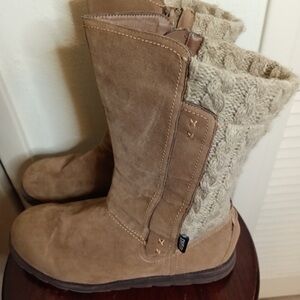 Mukwks Women's Winter Boots size 10.